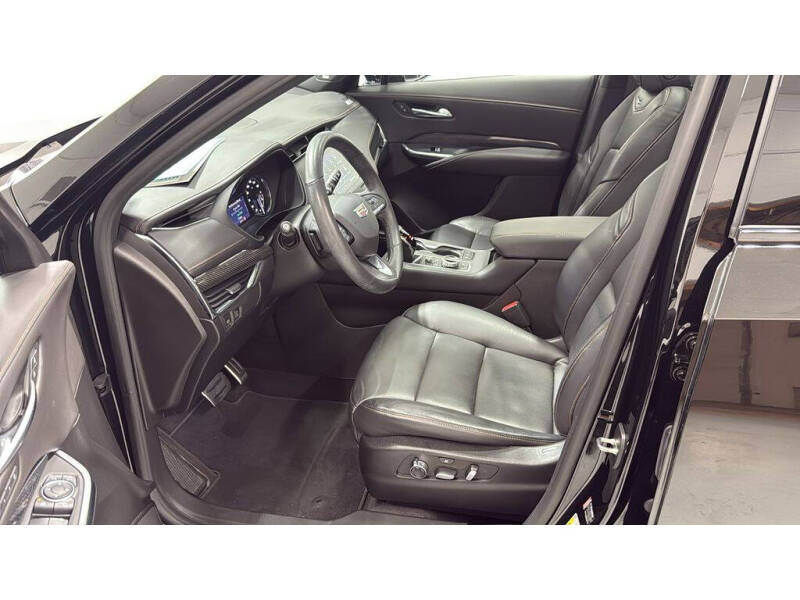 2023 Cadillac XT4 Sport