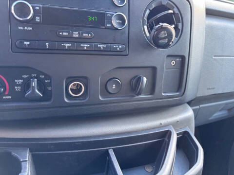 2009 Ford E-Series E-350 SD XLT