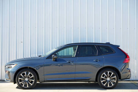 2023 Volvo XC60 B5 Plus Dark Theme