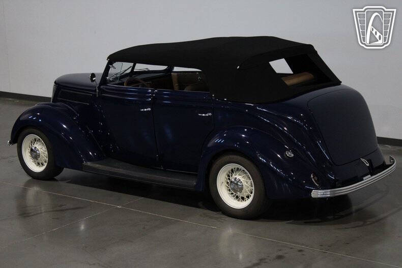 1937 Ford Phaeton