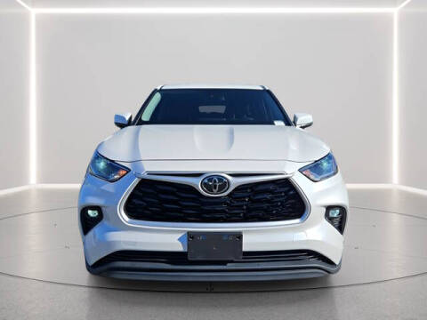 2021 Toyota Highlander LE