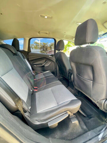 2017 Ford C-MAX Hybrid SE