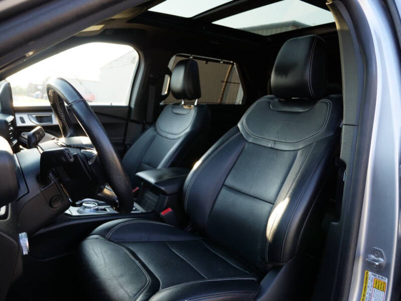 2022 Ford Explorer ST