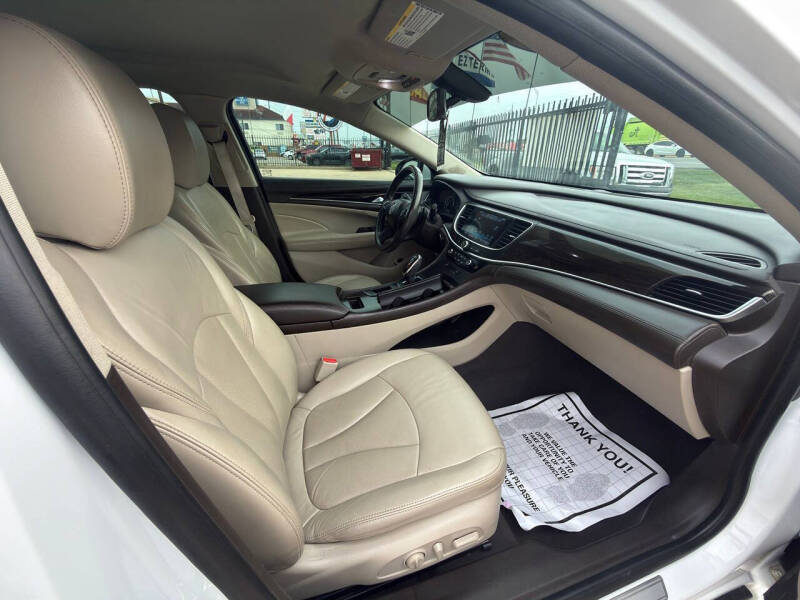 2017 Buick LaCrosse Essence