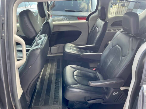 2018 Chrysler Pacifica Touring L
