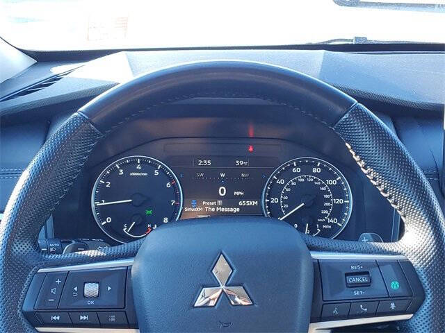 2024 Mitsubishi Outlander SE