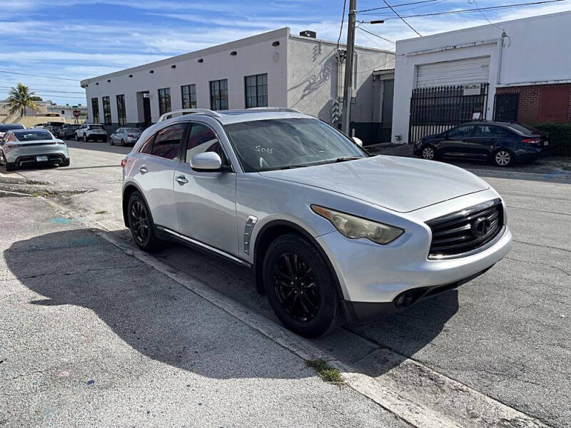 2012 Infiniti FX35