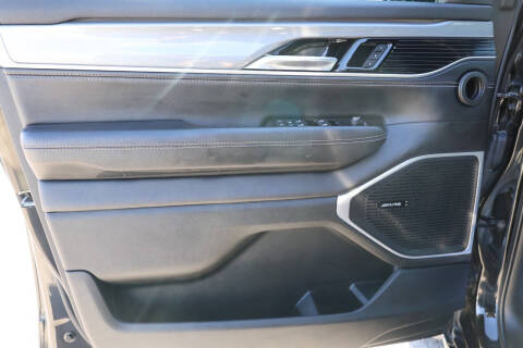 2022 Jeep Wagoneer Series III Carbide