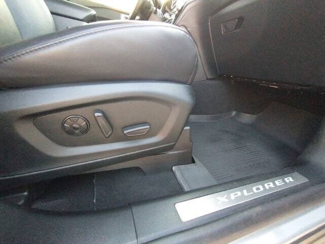 2021 Ford Explorer Platinum