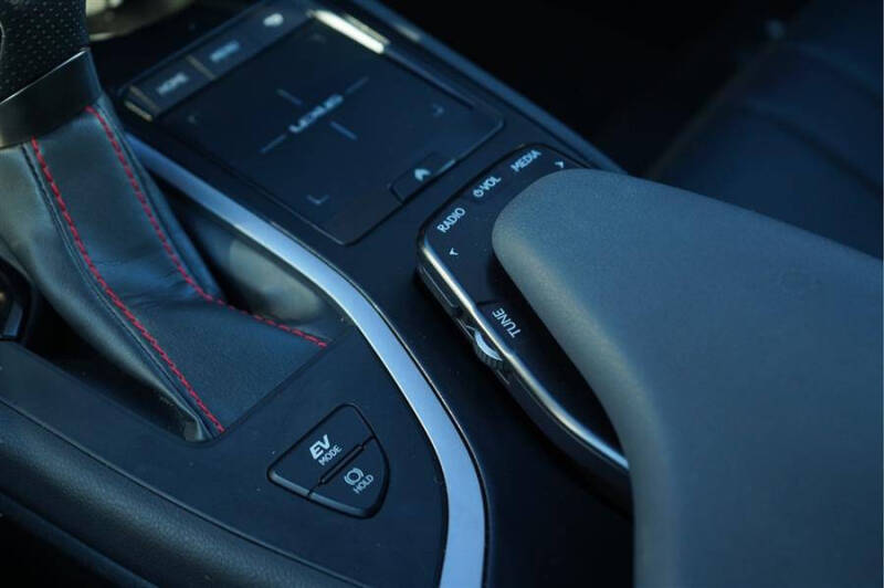 2020 Lexus UX 250h F SPORT