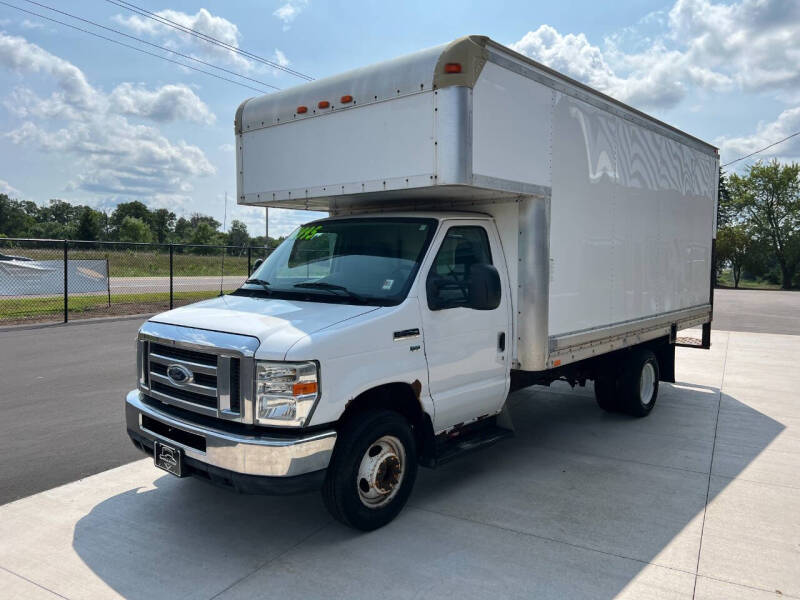 2012 Ford Econoline's photo