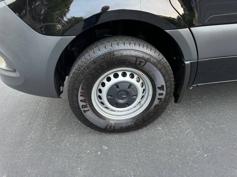 2023 Mercedes-Benz Sprinter 2500