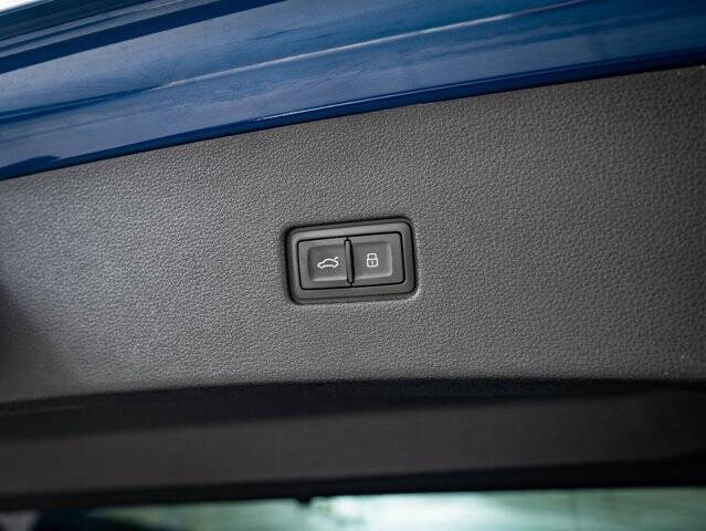 2024 Audi SQ8 4.0T quattro Premium Plus