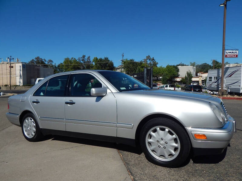 1999 Mercedes-Benz E-Class E 320