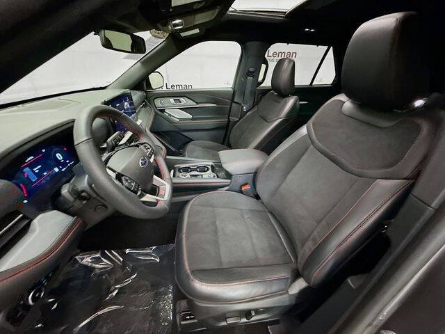 2025 Ford Explorer ST