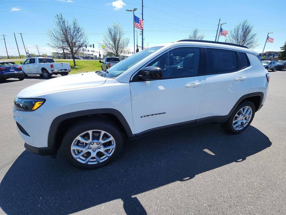 2024 Jeep Compass for sale at Victoria Auto Sales in Victoria, MN