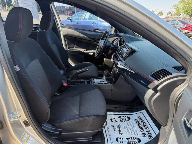 2017 Mitsubishi Lancer LE