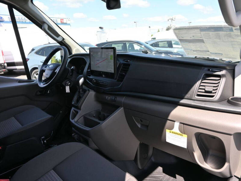 2025 Ford Transit 250