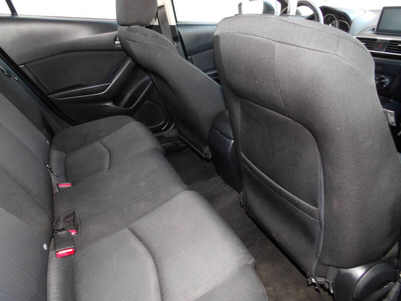 2015 Mazda MAZDA3 i Sport