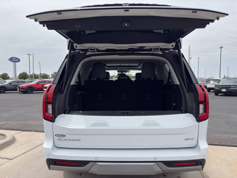 2025 Ford Expedition MAX Platinum