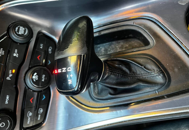 2018 Dodge Challenger SXT Plus