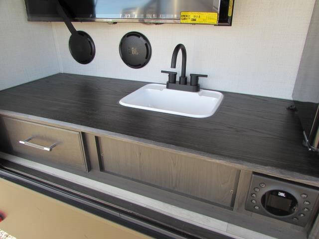 2025 KEYSTONE A 378BH