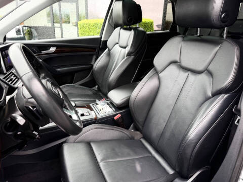 2018 Audi Q5 2.0T quattro Premium Plus