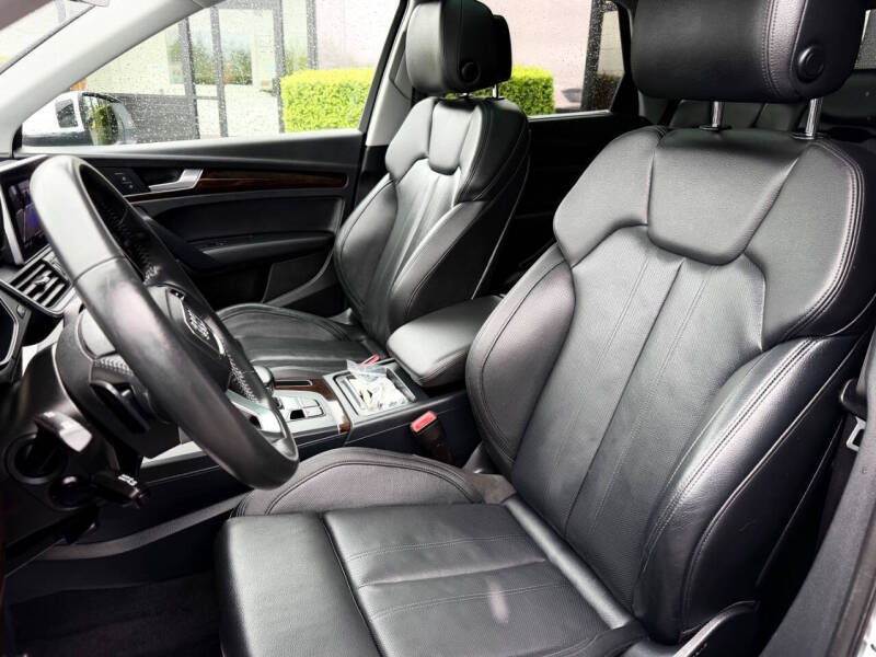 2018 Audi Q5 2.0T quattro Premium Plus