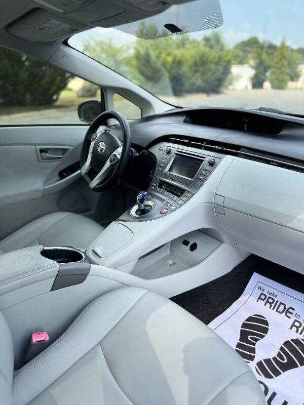 2013 Toyota Prius Three
