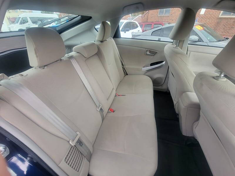 2013 Toyota Prius One