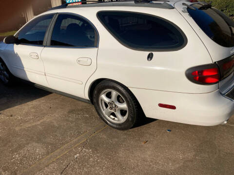 2002 Ford Taurus SE