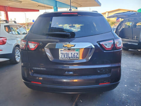 2017 Chevrolet Traverse LS