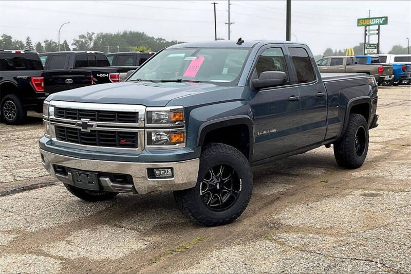 Used 2014 Chevrolet Silverado 1500 LT with VIN 1GCVKREC4EZ112777 for sale in Montevideo, Minnesota