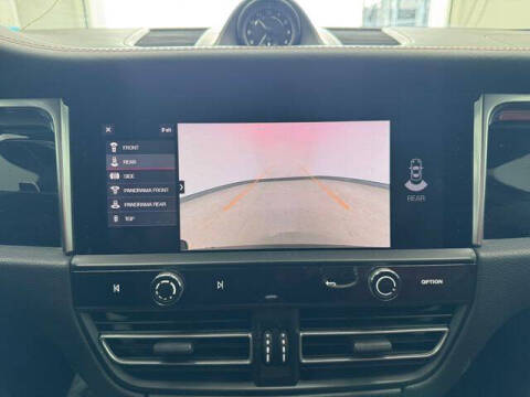 2022 Porsche Macan S