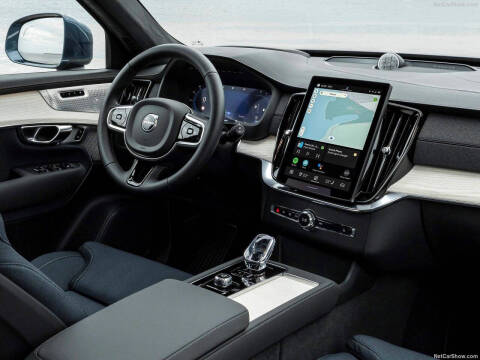 2026 Volvo XC90 B5 Core