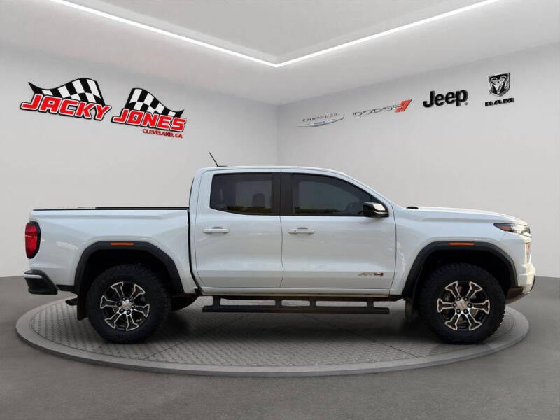 2024 GMC Canyon AT4