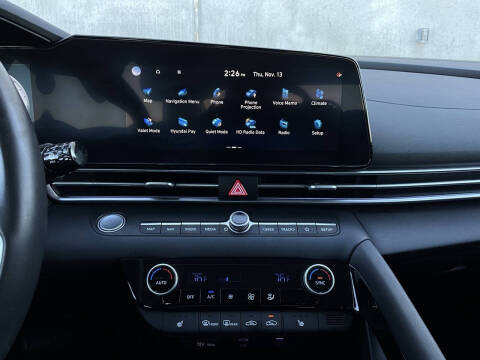 2025 Hyundai Elantra SEL Convenience