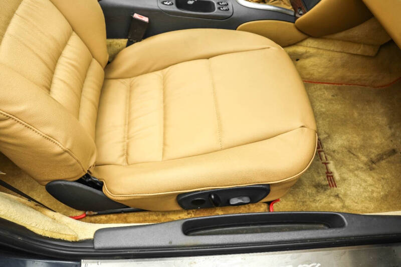 1999 Porsche 911 Carrera