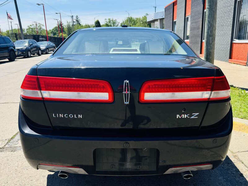 2011 Lincoln MKZ