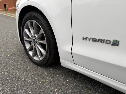 2017 Ford Fusion Hybrid SE