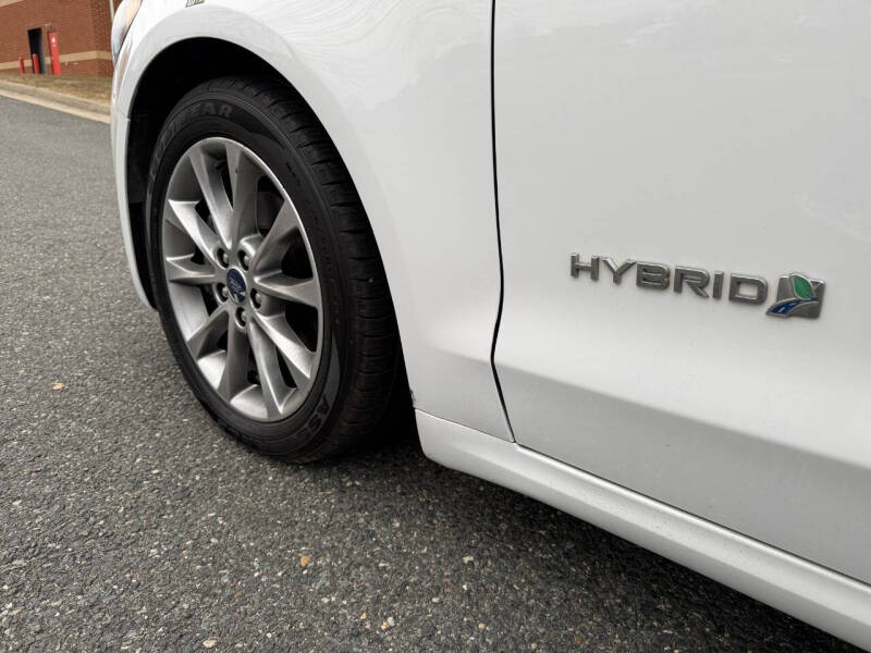 2017 Ford Fusion Hybrid SE