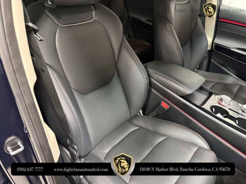 2026 Genesis GV70