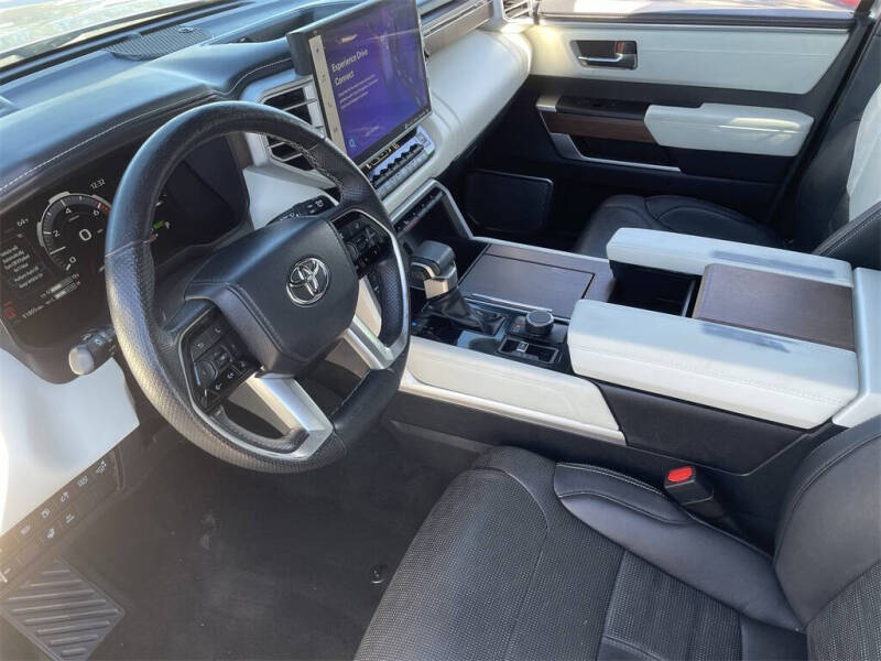 2023 Toyota Sequoia Capstone