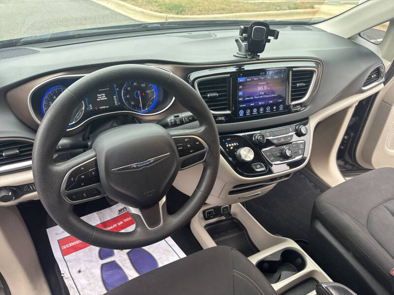 2017 Chrysler Pacifica Touring