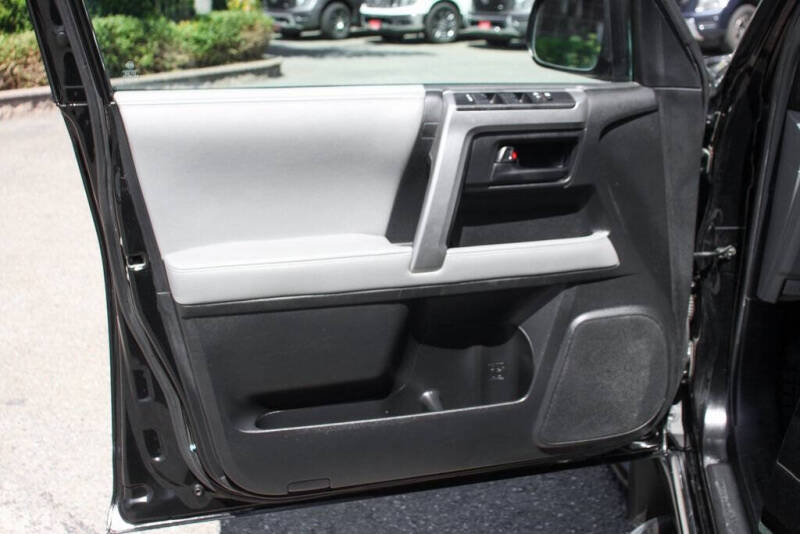 2013 Toyota 4Runner SR5