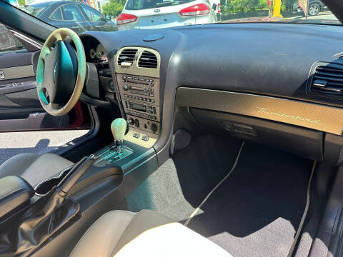 2004 Ford Thunderbird Deluxe
