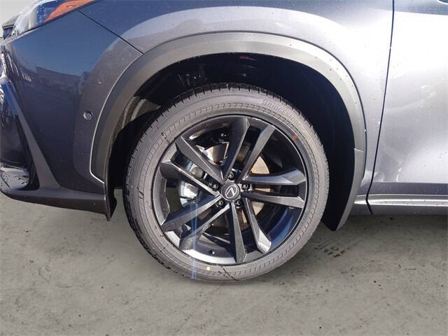 2026 Lexus NX 450h+ Luxury