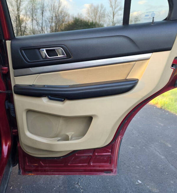 2017 Ford Explorer
