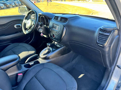 2017 Kia Soul +