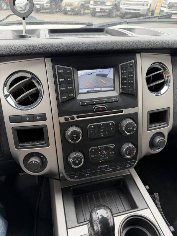 2017 Ford Expedition EL XLT